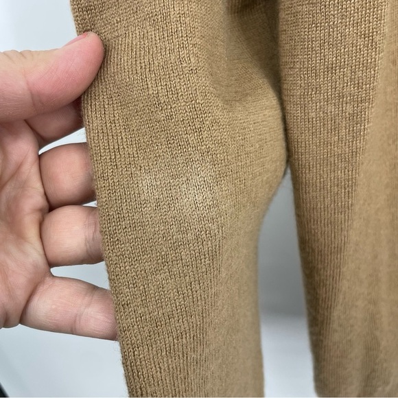 BANANA REPUBLIC Sweater Mens Large Tan Merino Wool V Neck Classic Pullover - Picture 7 of 9